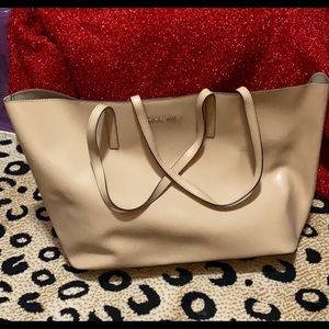 ✳️NWT✳️Michael Kors ‘Emry’ XL Leather Tote Bag